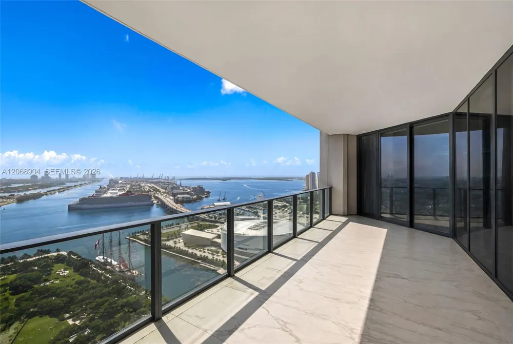 1000 Biscayne Blvd #3901 Miami, FL 33132