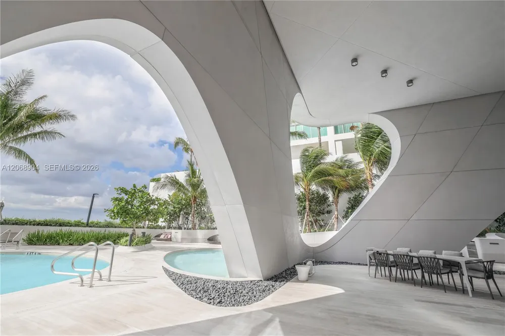 1000 Biscayne Blvd #3901 Miami, FL 33132