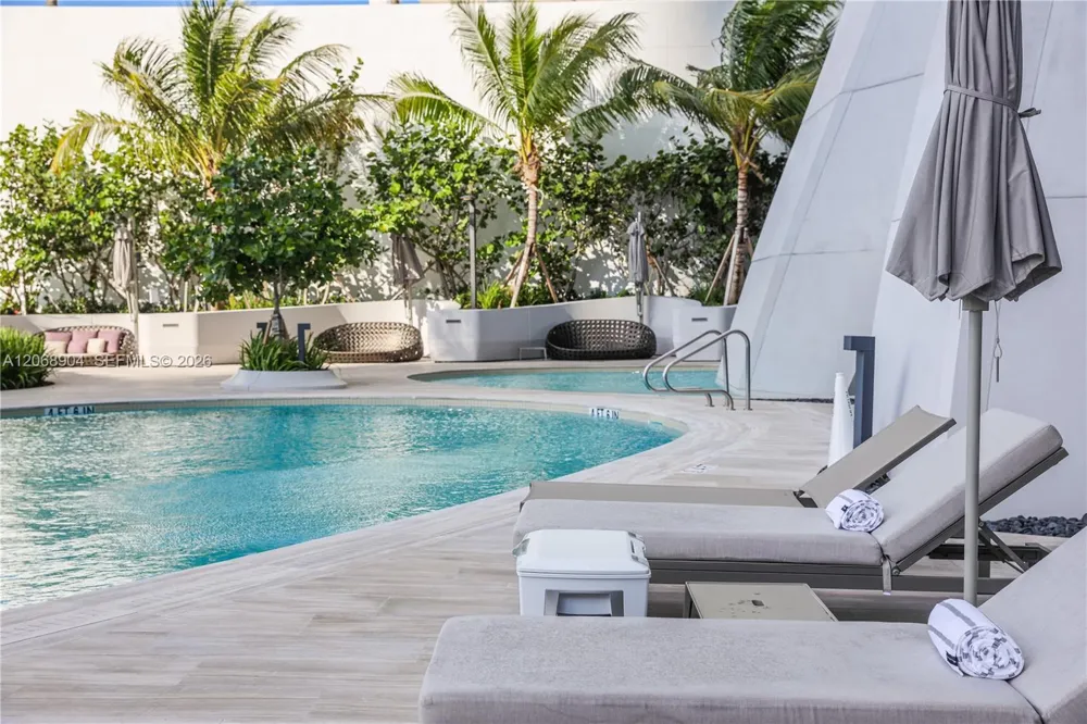 1000 Biscayne Blvd #3901 Miami, FL 33132
