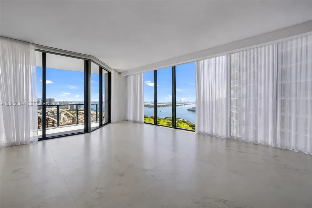 1000 Biscayne Blvd #3901 Miami, FL 33132