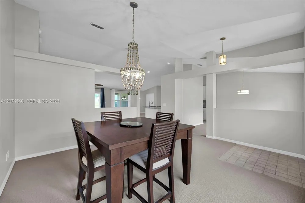 2059 E Forest Gate Jacksonville, FL 32246