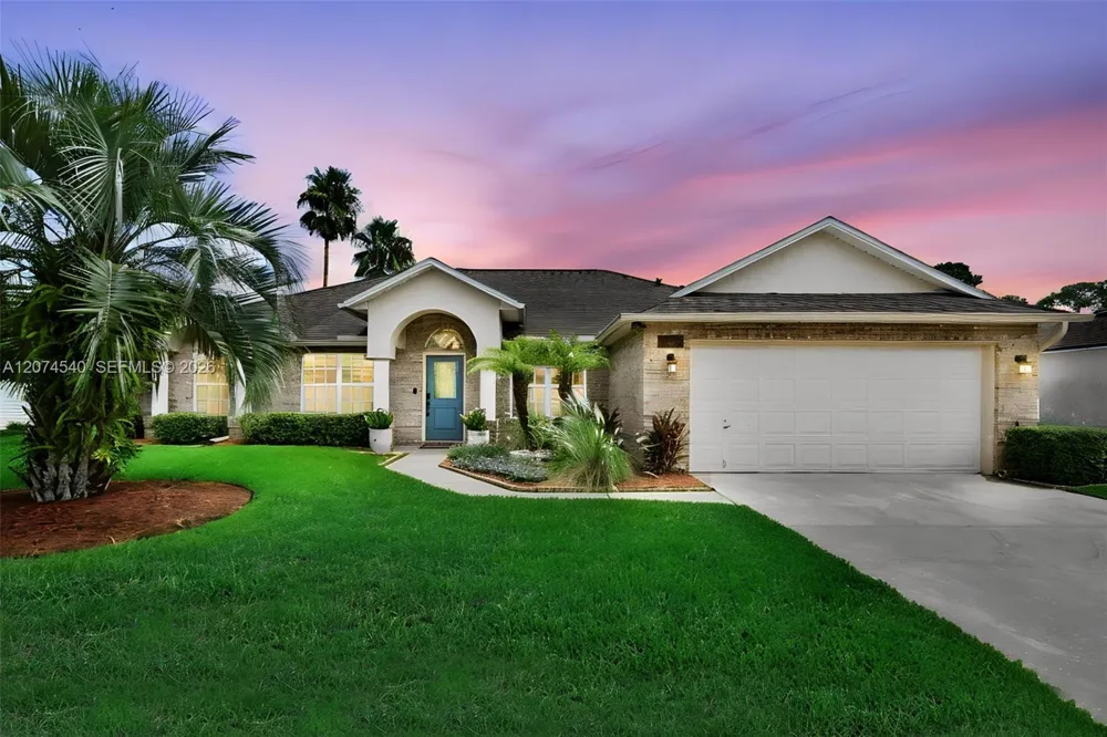 2059 E Forest Gate Jacksonville, FL 32246