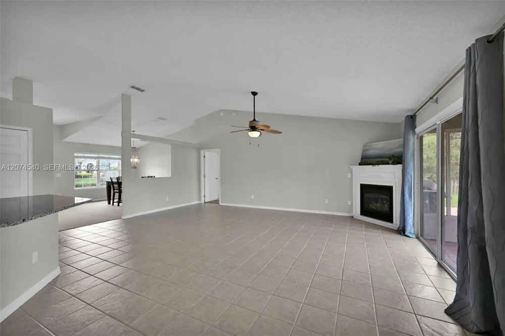 2059 E Forest Gate Jacksonville, FL 32246
