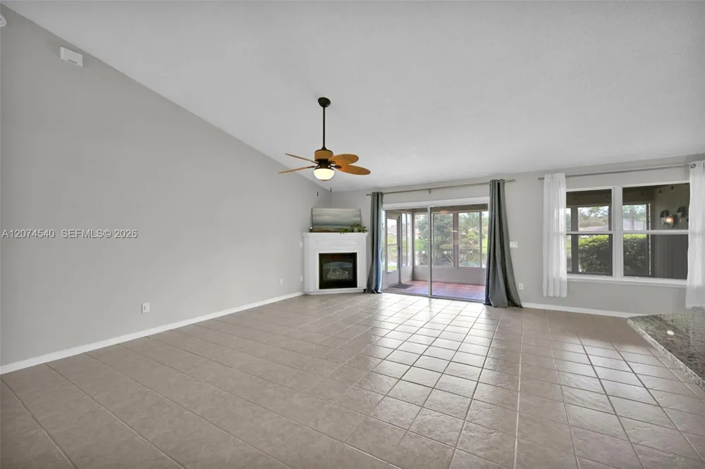 2059 E Forest Gate Jacksonville, FL 32246