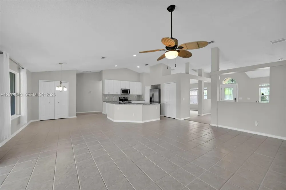 2059 E Forest Gate Jacksonville, FL 32246