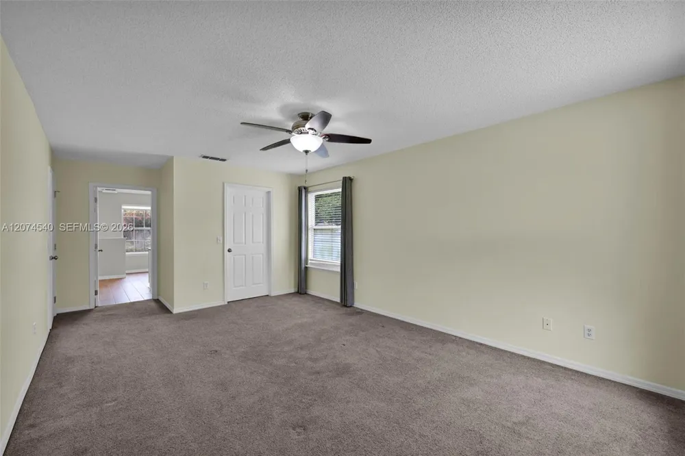 2059 E Forest Gate Jacksonville, FL 32246
