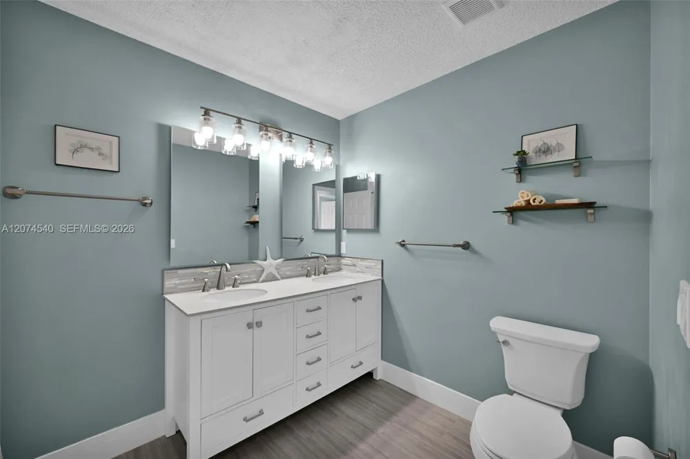 2059 E Forest Gate Jacksonville, FL 32246