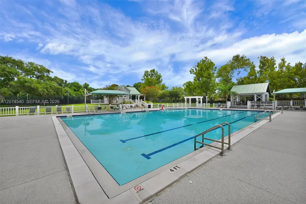 2059 E Forest Gate Jacksonville, FL 32246
