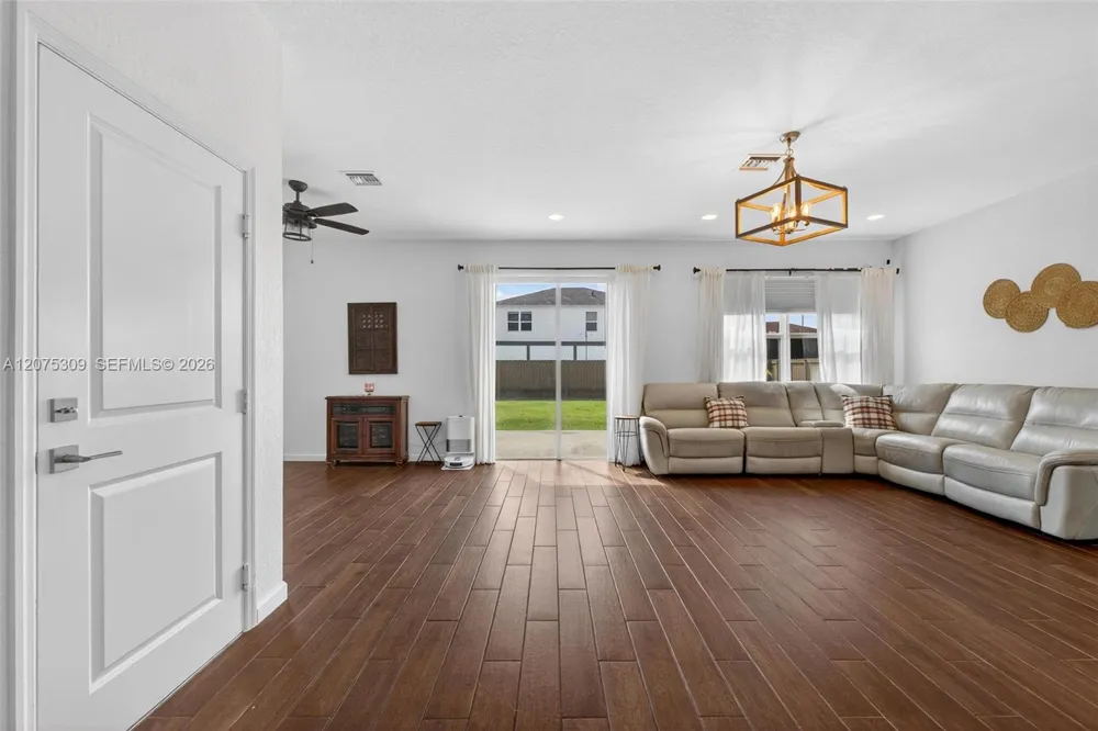27884 SW 133rd Path #27884 Homestead, FL 33032