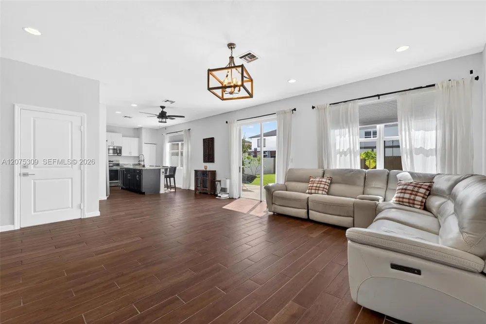 27884 SW 133rd Path #27884 Homestead, FL 33032