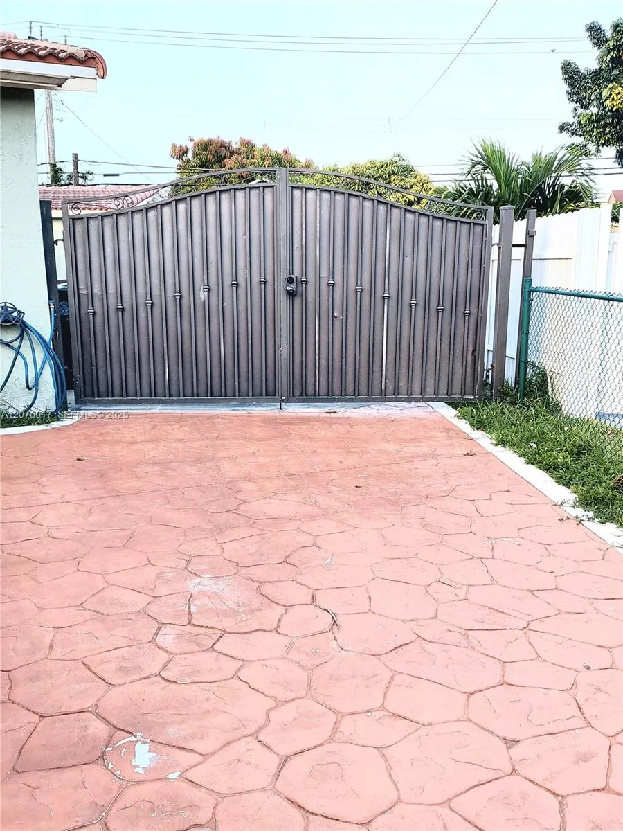3941 E 9th Ln #0 Hialeah, FL 33013