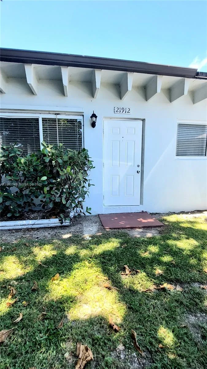21910 SW 118th Ct #2 Miami, FL 33170