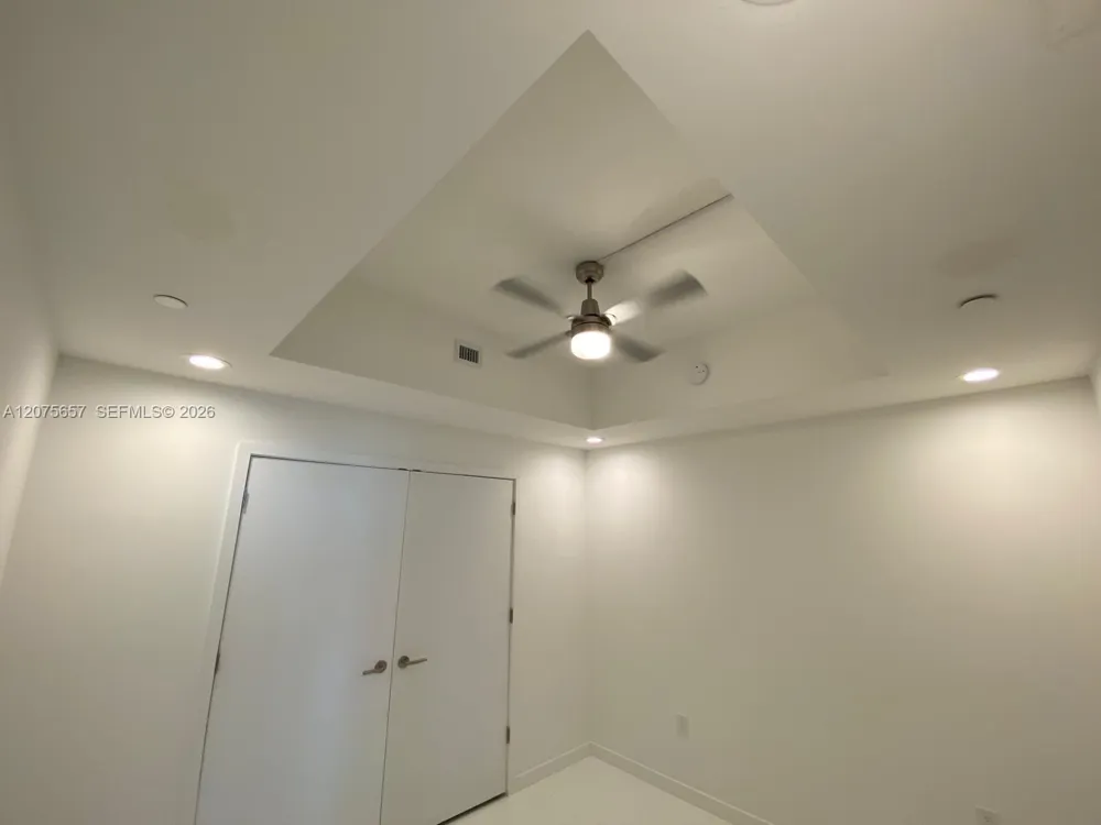 851 NE 1st Ave #2107 Miami, FL 33132