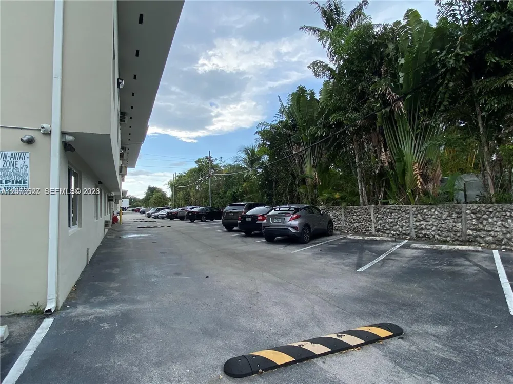6250 Bird Rd #B7 South Miami, FL 33155