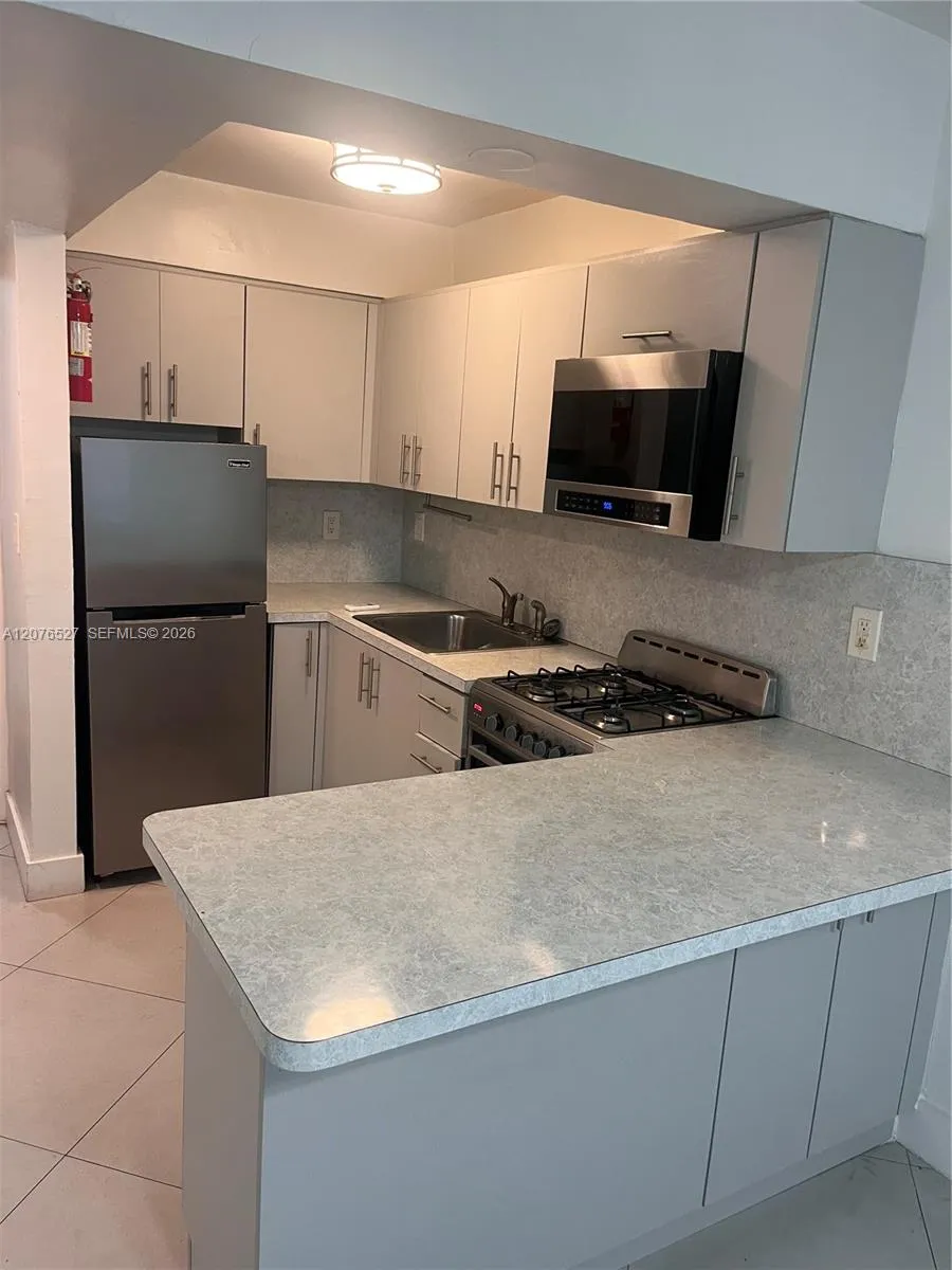 6250 Bird Rd #B7 South Miami, FL 33155