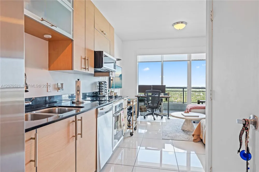 60 SW 13th St #2403 Miami, FL 33130