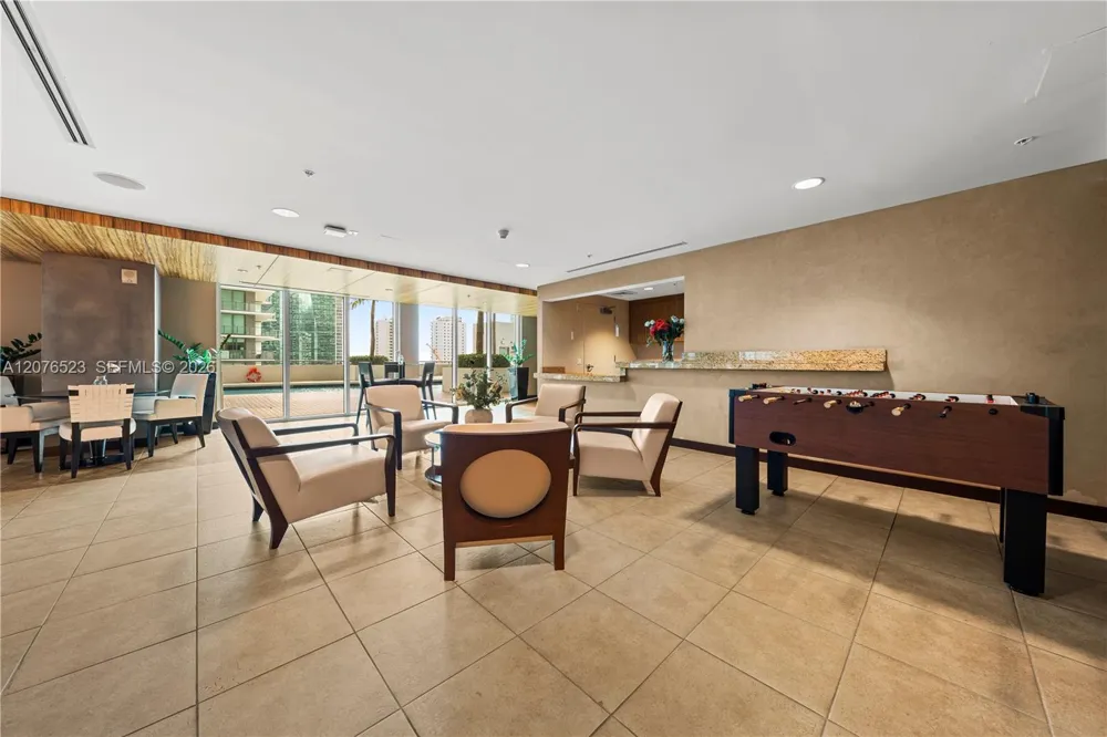 60 SW 13th St #2403 Miami, FL 33130