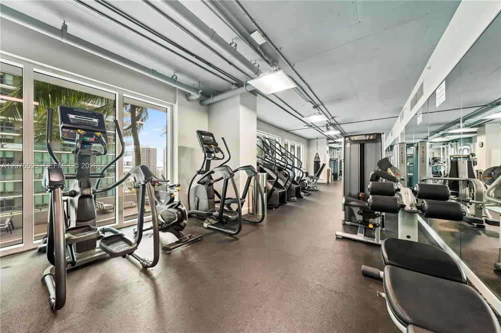 60 SW 13th St #2403 Miami, FL 33130