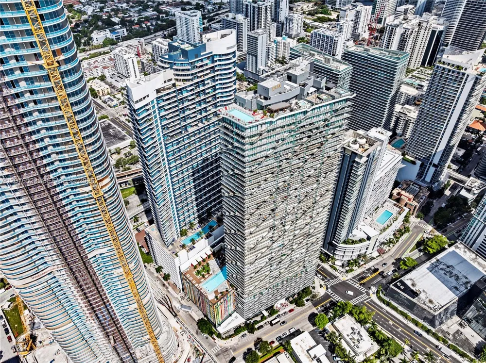60 SW 13th St #2403 Miami, FL 33130
