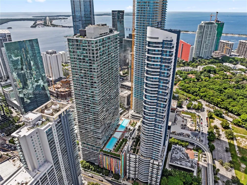 60 SW 13th St #2403 Miami, FL 33130