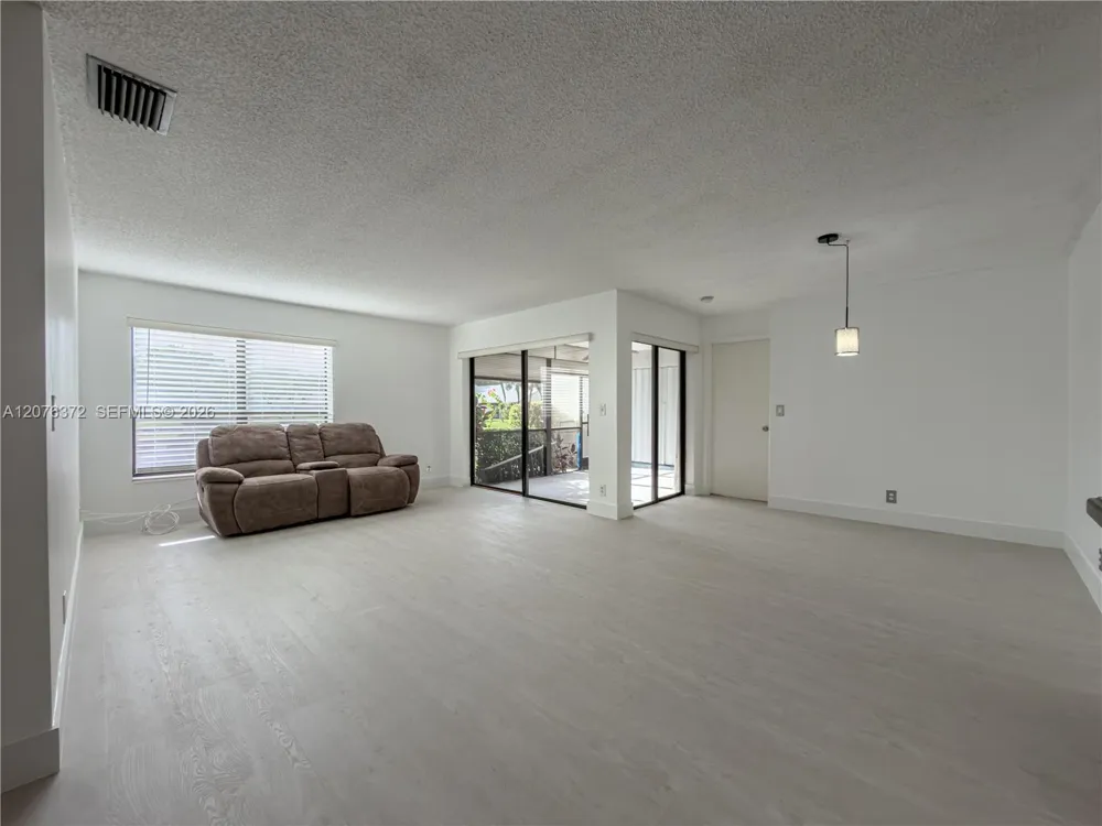 3815 NW 35th St #1540 Coconut Creek, FL 33066