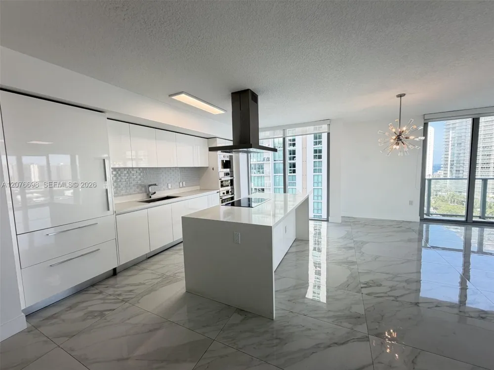 330 Sunny Isles Blvd #5-1008 Sunny Isles Beach, FL 33160