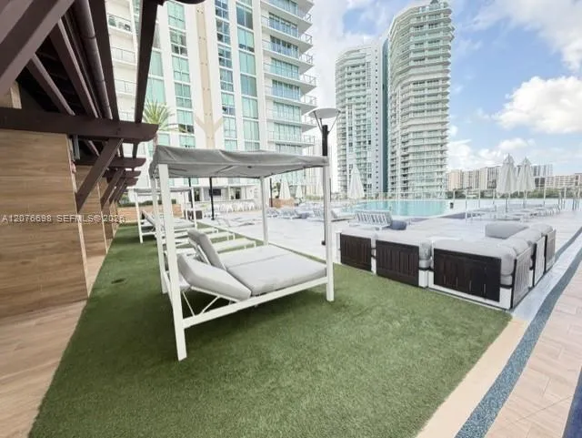 330 Sunny Isles Blvd #5-1008 Sunny Isles Beach, FL 33160