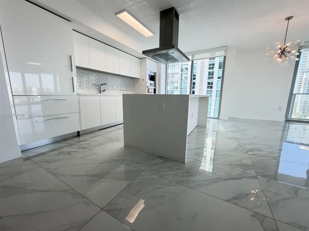 330 Sunny Isles Blvd #5-1008 Sunny Isles Beach, FL 33160