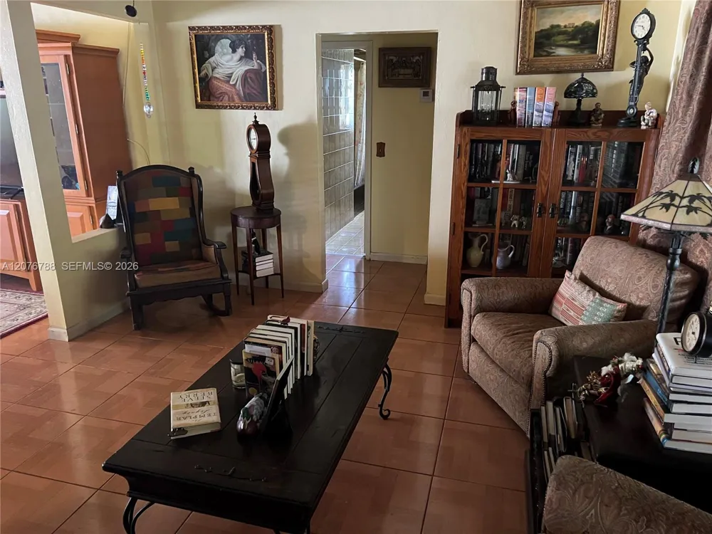 11429 NE 11th Pl Biscayne Park, FL 33161