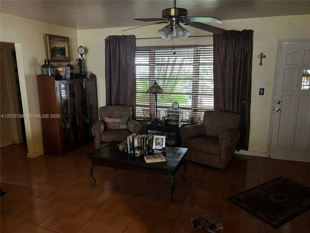 11429 NE 11th Pl Biscayne Park, FL 33161