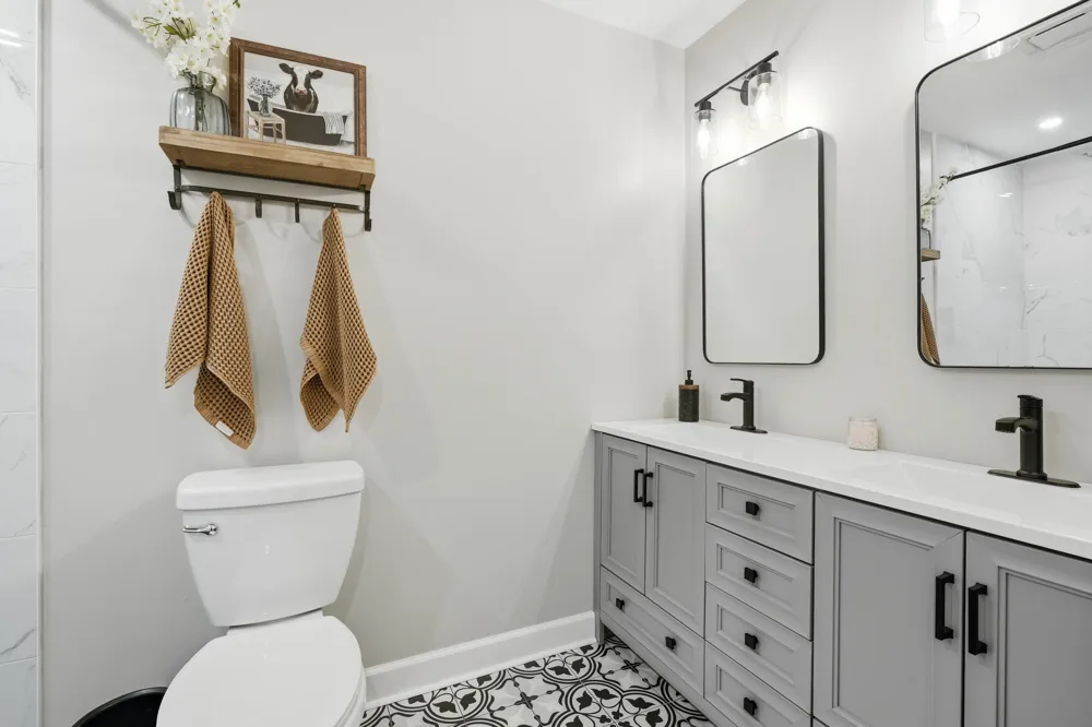 2047 Louis Drive Crown Point, IN 46307