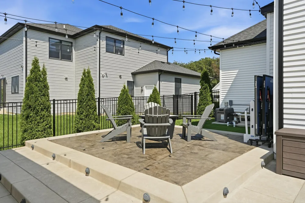 2047 Louis Drive Crown Point, IN 46307