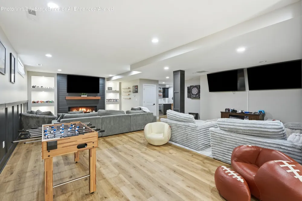 2047 Louis Drive Crown Point, IN 46307