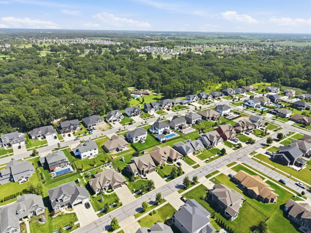 2047 Louis Drive Crown Point, IN 46307