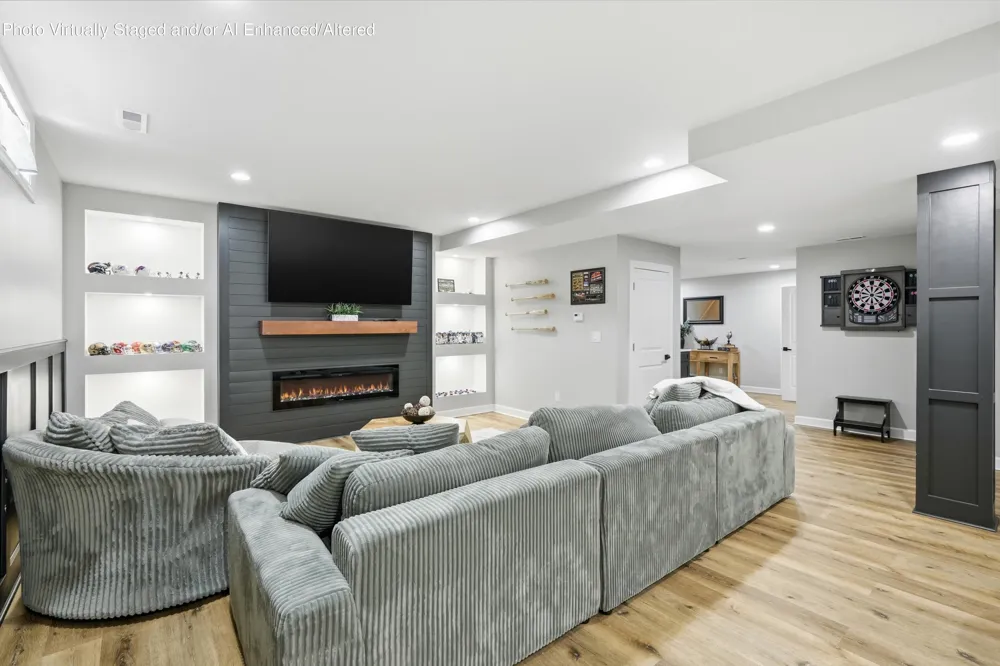 2047 Louis Drive Crown Point, IN 46307