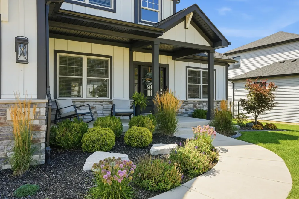 2047 Louis Drive Crown Point, IN 46307