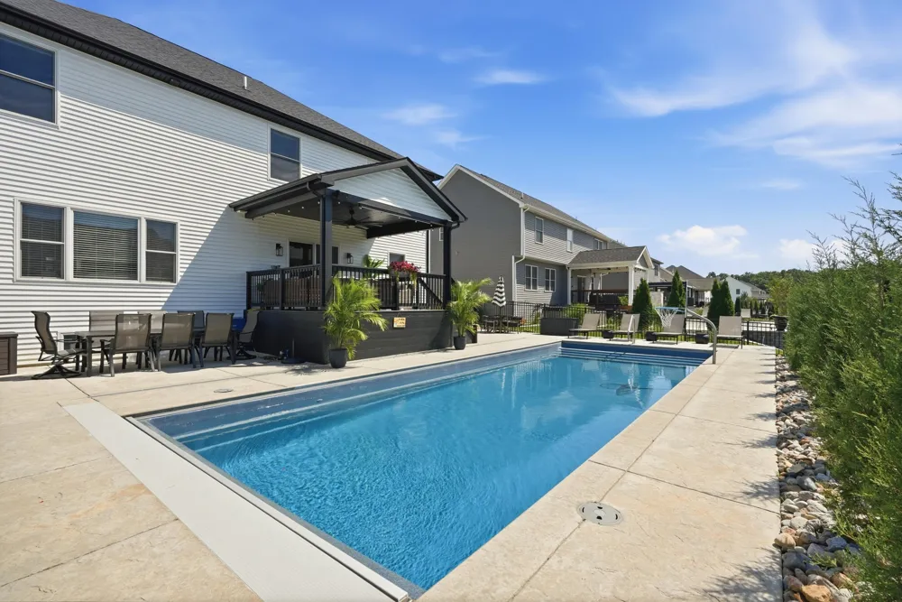 2047 Louis Drive Crown Point, IN 46307