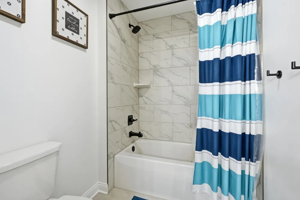 2047 Louis Drive Crown Point, IN 46307