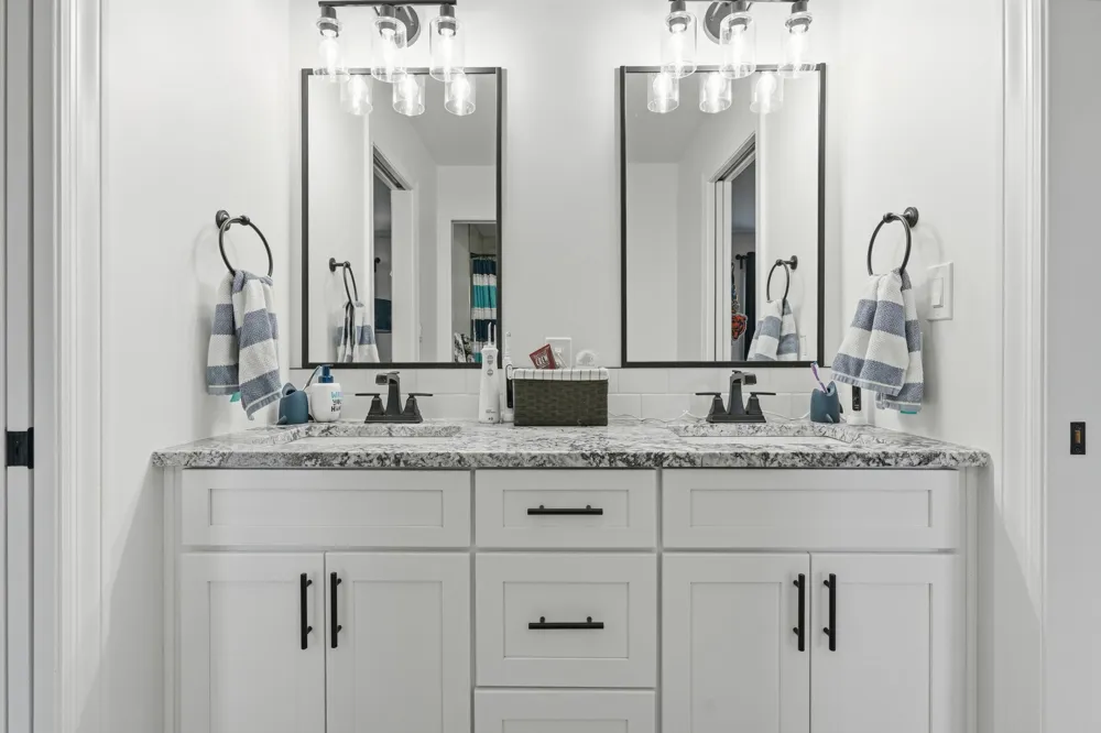 2047 Louis Drive Crown Point, IN 46307