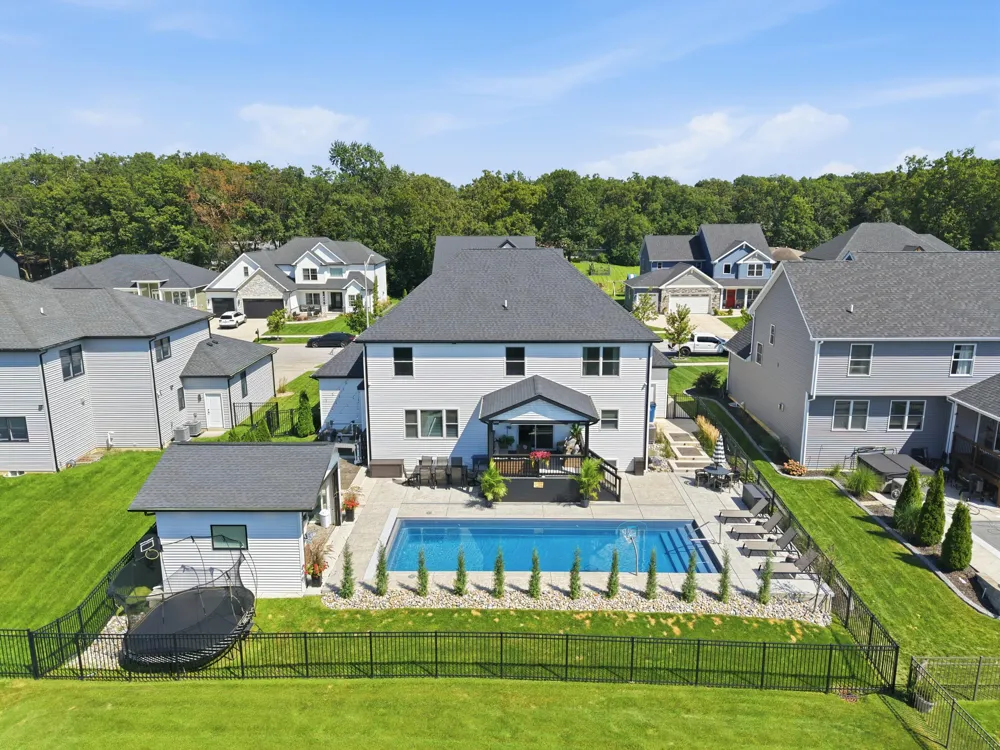 2047 Louis Drive Crown Point, IN 46307