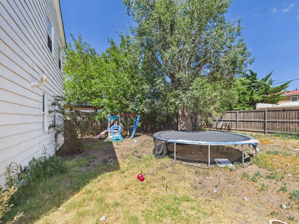1206 Mary-Ellen Street Pampa, TX 79065