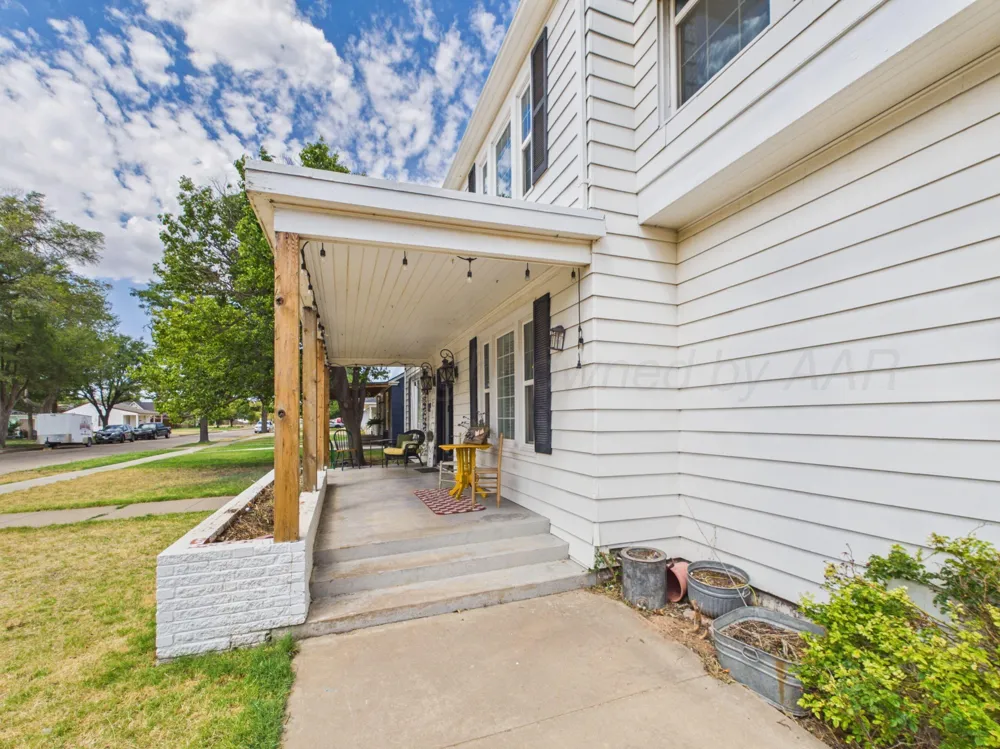 1206 Mary-Ellen Street Pampa, TX 79065