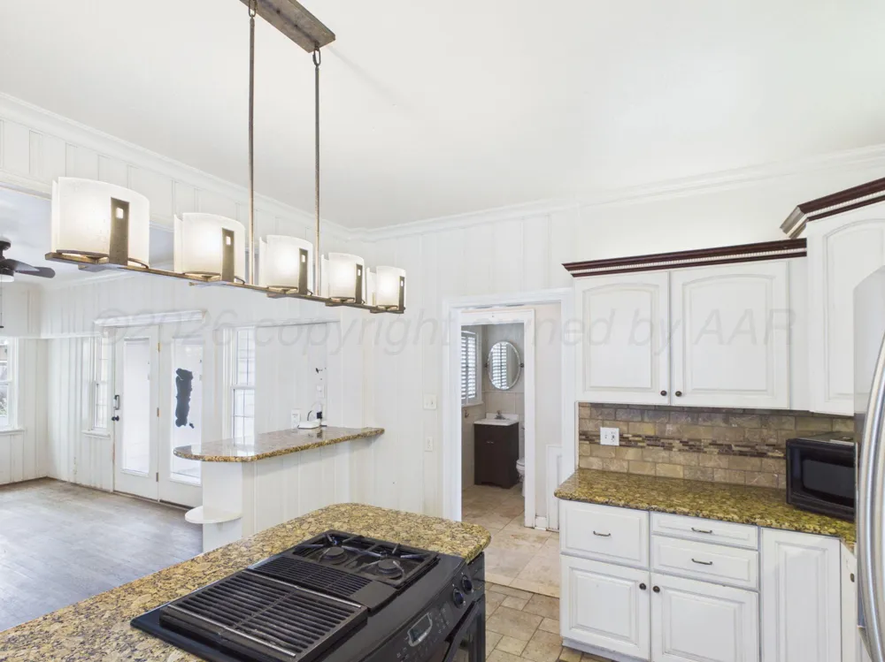 1206 Mary-Ellen Street Pampa, TX 79065