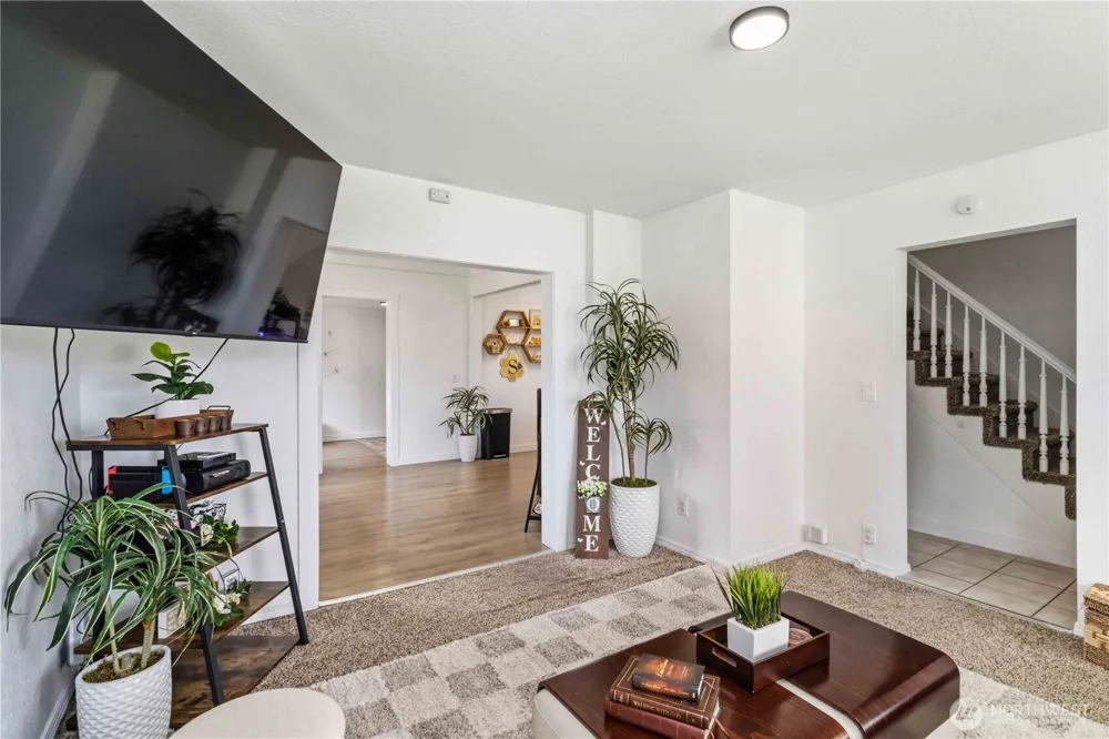 704 Columbia Street Kelso, WA 98626