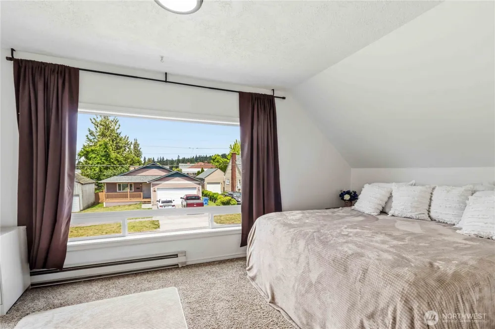 704 Columbia Street Kelso, WA 98626