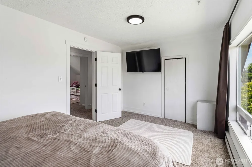 704 Columbia Street Kelso, WA 98626