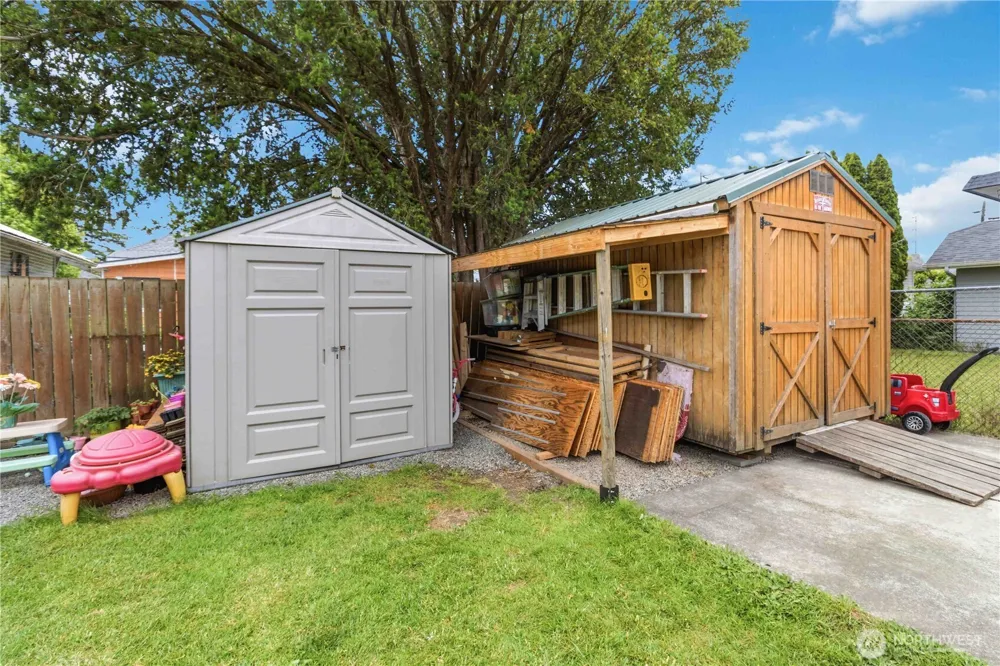 704 Columbia Street Kelso, WA 98626