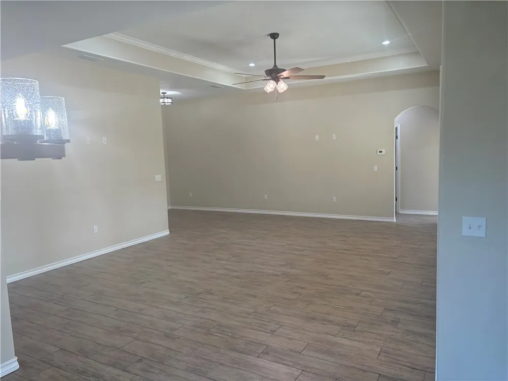 2532 Hewlett Ingleside, TX 78362