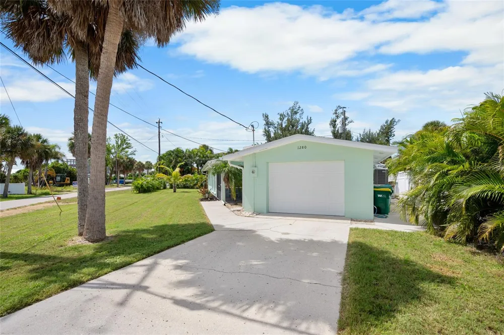 1280 HOLIDAY DRIVE Englewood, FL 34223
