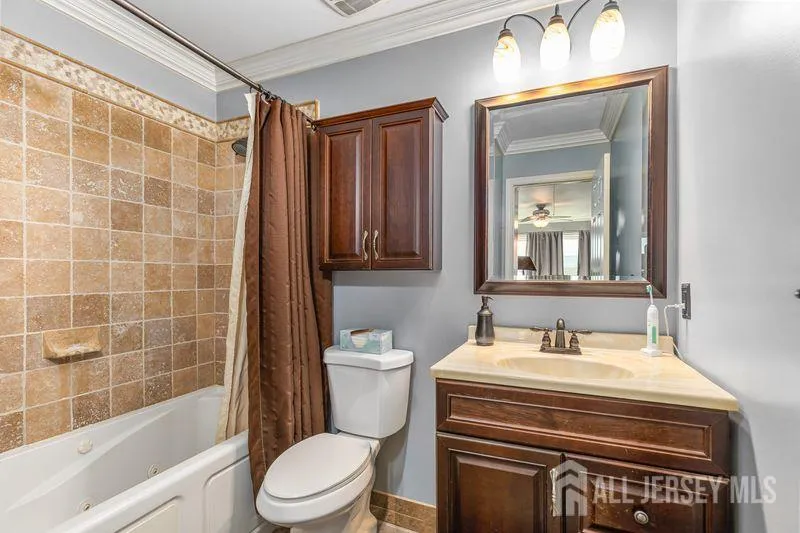 4 Heritage Square Sayreville, NJ 08872